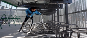 Granollers instal&middot;la el primer aparcament p&uacute;blic gratu&iuml;t per a bicicletes al costat de l'estaci&oacute; de Granollers Centre
